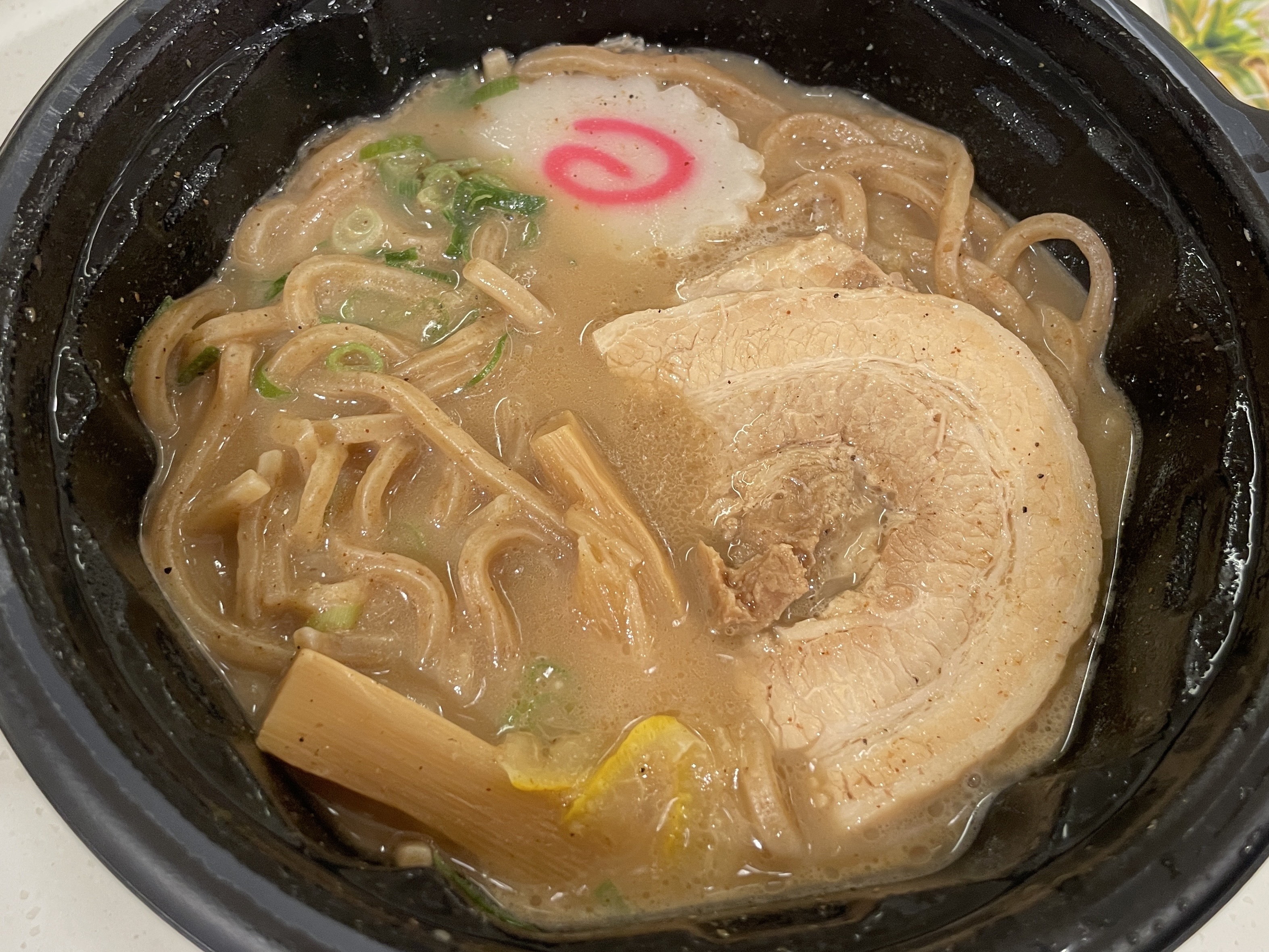 極厚チャーシューの自販機ラーメン